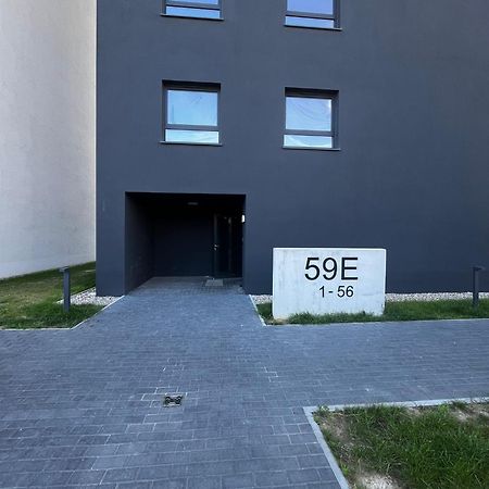 Apartament Z Widokiem Na Stadion Styl Industrialny Jedyny Taki Check In 24 H بوزنان المظهر الخارجي الصورة