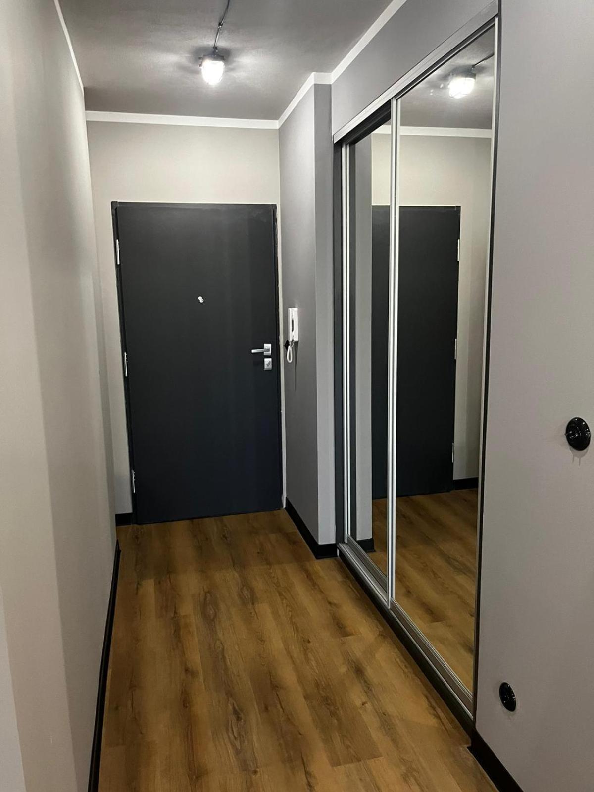 Apartament Z Widokiem Na Stadion Styl Industrialny Jedyny Taki Check In 24 H بوزنان المظهر الخارجي الصورة