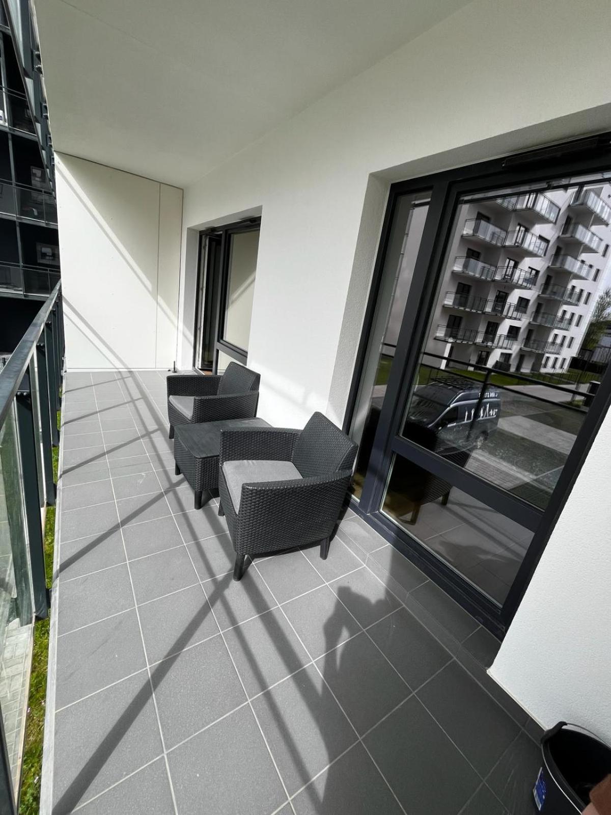 Apartament Z Widokiem Na Stadion Styl Industrialny Jedyny Taki Check In 24 H بوزنان المظهر الخارجي الصورة
